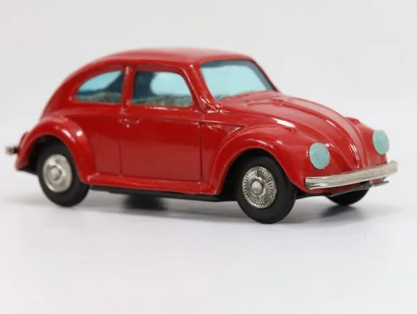 Bandai Volkswagen Boble – Rød blikkbil, ca. 18 cm - Image 2