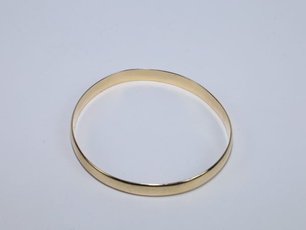 Armring i gult gull 585 / 14 karat – diameter 6,1 x 6,5 cm
