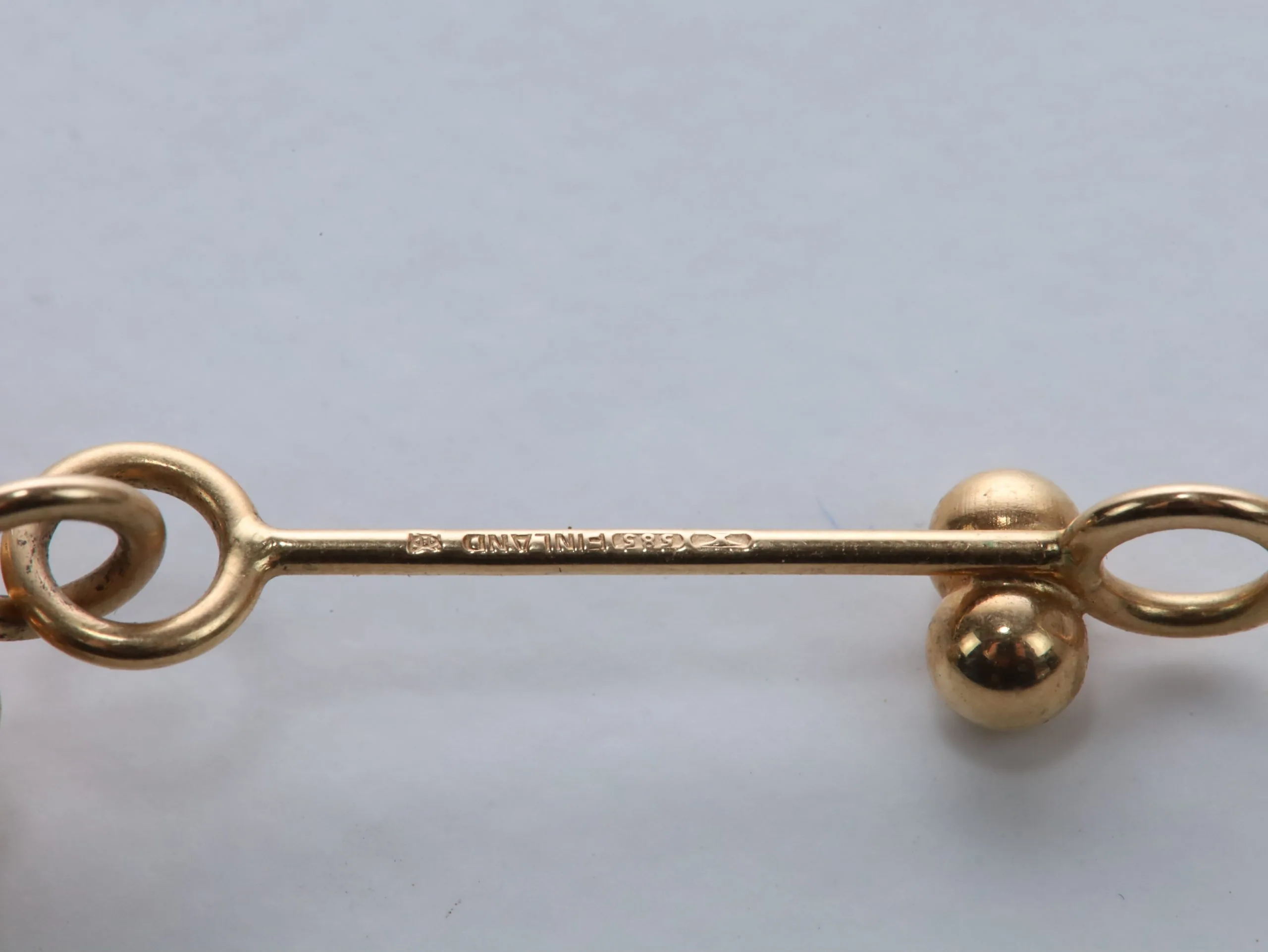 Finsk anheng i 585 gull med røykfarget stein – lengde ca. 6 cm - Image 9