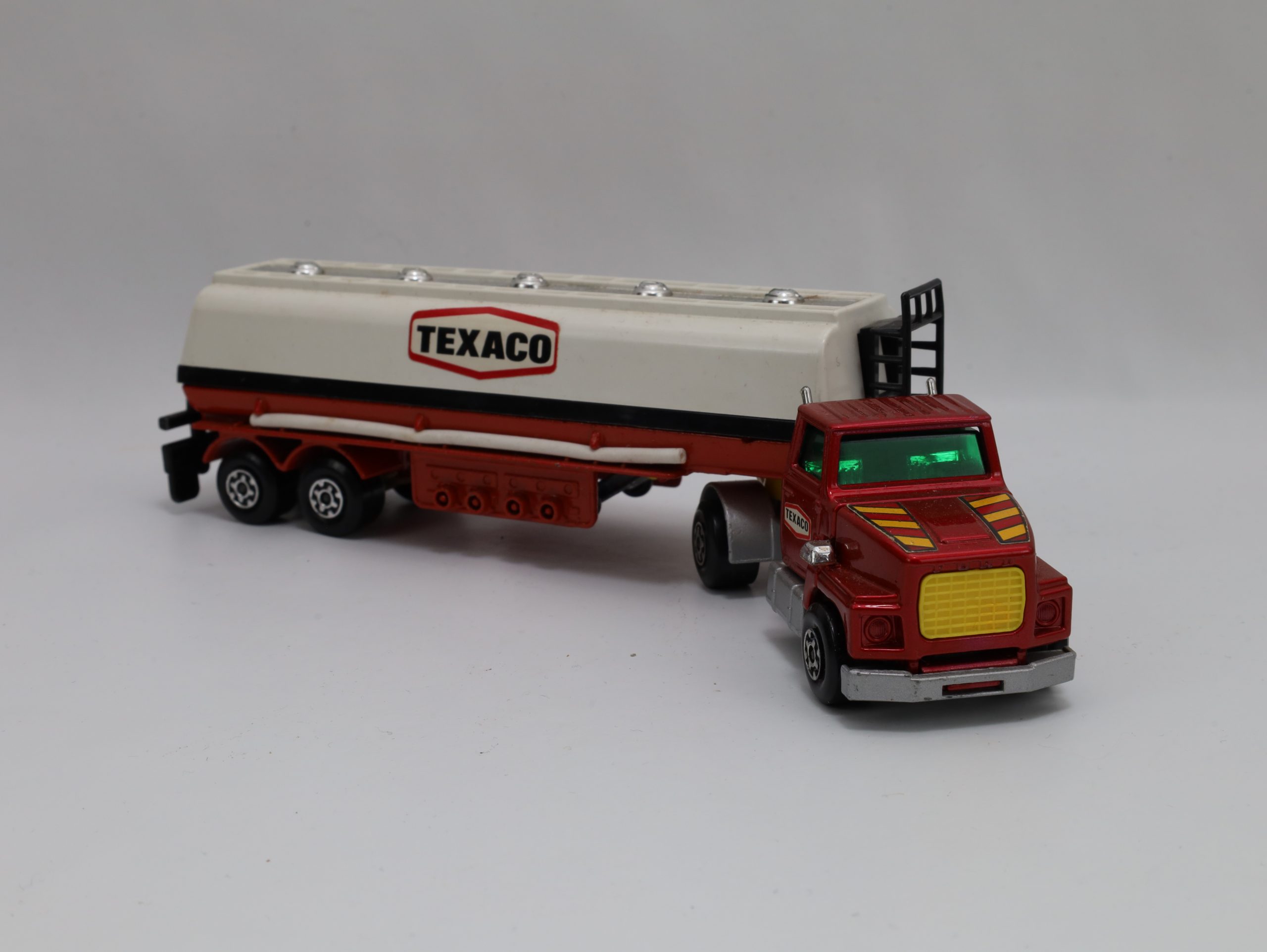 Matchbox SuperKings K-18 Texaco Tanker Truck (1973) – Lesney England - Image 2